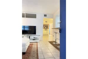 1340 Lincoln Rd, Miami Beach, FL 33139, Sold 02/21/22