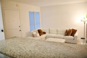 1340 Lincoln Rd, Miami Beach, FL 33139, Sold 02/21/22