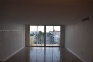 10350 W Bay Harbor Dr #7l, Miami Beach, FL 33154, Sold 02/17/22