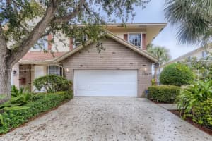 209 Elm Way, Boynton Beach, FL 33426, Sold 01/19/22