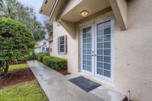 209 Elm Way, Boynton Beach, FL 33426, Sold 01/19/22