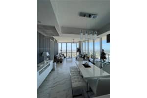 1100 Biscayne Blvd, Miami, FL 33132, Sold 12/02/21
