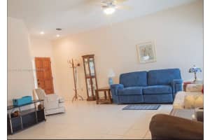9521 NW 18th Dr, Plantation, FL 33322, Sold 01/21/22
