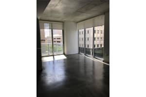 151 SE 1st St, Miami, FL 33131, Sold 02/14/22