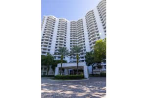 3300 NE 192 St, Aventura, FL 33180, Sold 01/31/22