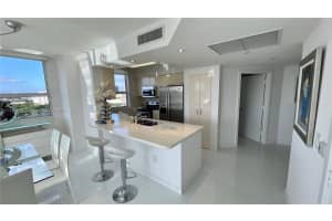 19501 W Country Club Dr, Aventura, FL 33180, Sold 02/18/22