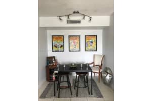 1050 SE 15th St, Fort Lauderdale, FL 33316, Sold 02/09/22