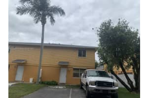 137 NE 12th Ave, Homestead, FL 33030, Sold 12/31/21