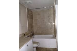 170 SE 14th St, Miami, FL 33131, Sold 03/28/22