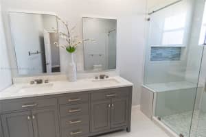 3729 NE 4th St, Homestead, FL 33033, Sold 01/28/22