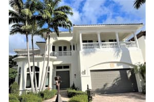 1145 Hatteras Ln, Hollywood, FL 33019, Sold 03/03/22