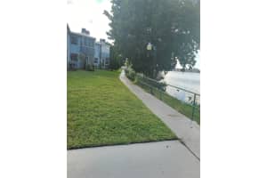 1715 NE Miami Gardens Dr, Miami, FL 33179, Sold 02/01/22