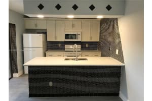 8213 Boca Rio Dr, Boca Raton, FL 33433, Sold 01/04/22