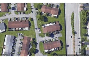 6711 NW 189th St, Hialeah, FL 33015, Sold 01/14/22