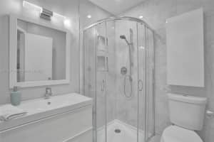 4431 NW 16th St APT H110, Lauderhill, FL 33313, Sold 04/15/22