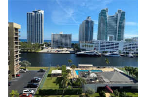 600 Parkview Dr # 1132, Hallandale Beach, FL 33009, Sold 02/04/22