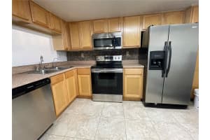 225 SW 113th Way, Pembroke Pines, FL 33025, Sold 01/21/22
