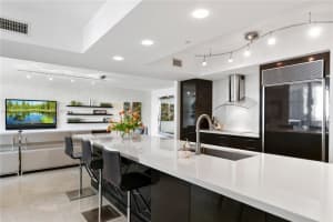 17201 Collins Ave, Sunny Isles Beach, FL 33160, Sold 03/01/22
