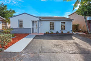 8604 NW 193rd Terrace, Hialeah, FL 33015, Sold 03/09/22