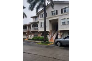 8970 W Flagler St, Miami, FL 33174, Sold 04/19/22