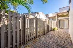 10993 SW 113th Pl, Miami, FL 33176, Sold 01/03/22