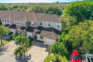 16580 SW 47th Terrace, Miami, FL 33185, Sold 01/14/22