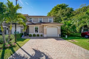 16580 SW 47th Terrace, Miami, FL 33185, Sold 01/14/22