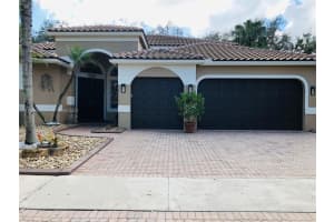 1326 Ginger Cir, Weston, FL 33326, Sold 03/28/22