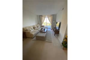 5091 NW 7th St, Miami, FL 33126, Sold 01/19/22