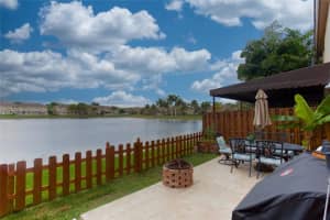 15302 SW 8th Way, Miami, FL 33194, Sold 01/31/22