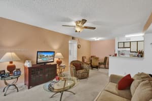 2946 S University Dr, Davie, FL 33328, Sold 03/02/22