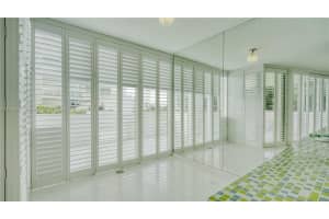 3370 NE 190th St, Miami, FL 33180, Sold 03/17/22