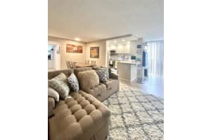 17101 N Bay Rd, Sunny Isles Beach, FL 33160, Sold 03/09/22