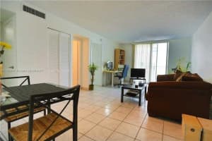 6969 Collins Ave, Miami, FL 33141, Sold 03/07/22