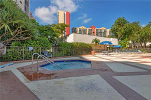 16919 N Bay Rd, Sunny Isles Beach, FL 33160, Sold 01/11/22