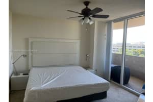19501 W Country Club Dr, Aventura, FL 33180, Sold 01/31/22