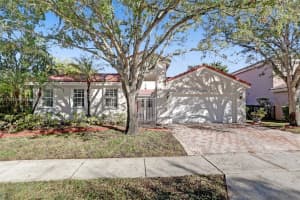 19871 SW 3rd Pl, Pembroke Pines, FL 33029, Sold 01/18/22