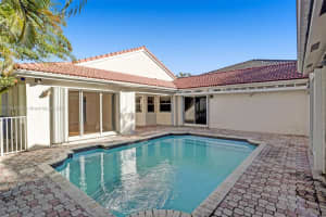 19871 SW 3rd Pl, Pembroke Pines, FL 33029, Sold 01/18/22