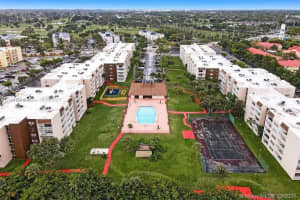6960 NW 186th St, Hialeah, FL 33015, Sold 06/20/22