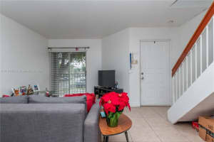 650 NW 86th Pl, Miami, FL 33126, Sold 01/07/22