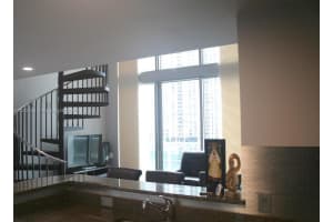 300 S Biscayne Blvd, Miami, FL 33131, Sold 03/09/22