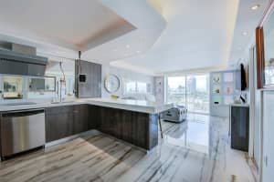 345 Ocean Dr, Miami Beach, FL 33139, Sold 02/16/22