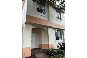 6632 Hidden Cove Dr, Davie, FL 33314, Sold 02/14/22