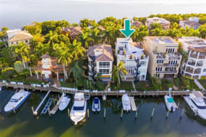 5844 Paradise Point Dr, Palmetto Bay, FL 33157, Sold 02/11/22