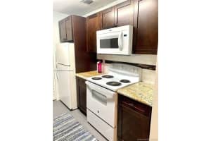 500 NE 2nd St, Dania Beach, FL 33004, Sold 01/28/22