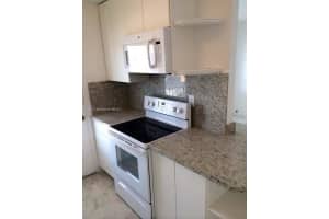 801 Meridian Ave #5c, Miami Beach, FL 33139, Sold 06/02/22