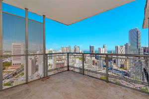 350 S Miami Ave, Miami, FL 33130, Sold 12/30/21