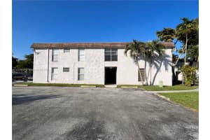 10395 N Kendall Dr APT V8, Miami, FL 33176, Sold 02/03/22