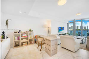 17111 Biscayne Blvd, North Miami Beach, FL 33160, Sold 04/22/22