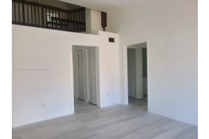 5424 W 27th Ln, Hialeah, FL 33016, Sold 01/26/22